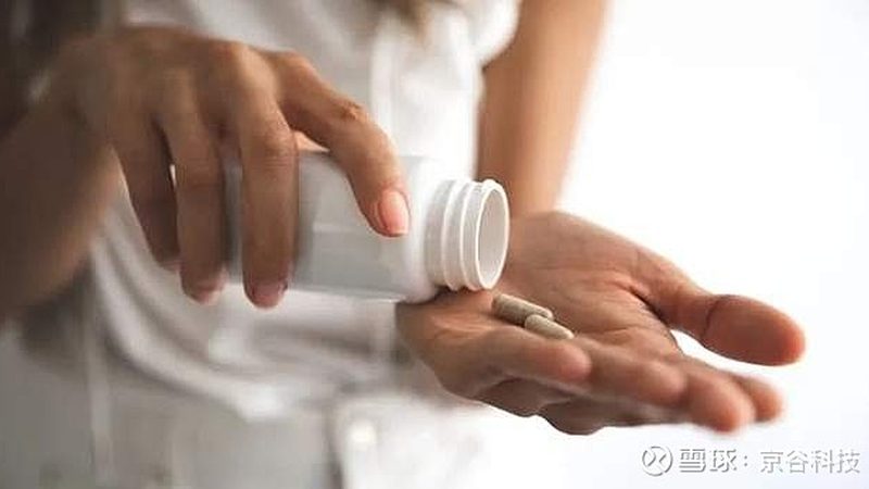 酸奶是一种以牛奶为原料，经过乳酸菌发酵制成的饮品。酸奶的减肥原理如下：
